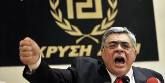 Grèce : 72 personnes, dont la direction du parti néo-nazi Aube dorée, renvoyées devant la ... Grèce : 72 personnes, dont la direction du parti néo-nazi Aube dorée, renvoyées devant la .
