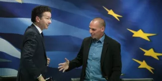 L'Eurogroupe se penche sur le cas de la Grèce Jeroen Dijsselbloem et le ministre des finances grec, Yanis Varoufakis, le 30 janvier 2015, à Athènes.