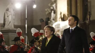 Zone euro: après la Grèce, l'Italie? Matteo Renzi accueillait le 23 janvier dernier la chancellière allemande à Florence. Crédits photo: Antonio Calanni/AP