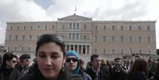 La Grèce prête à un « plan national de réformes » Le porte-parole du gouvernement grec a rappelé que le pays ne voulait plus des plans de sauvetage comme ceux qui ont été conçus par ses créanciers internationaux sous l'égide de l'Union européenne et du Fonds monétaire international et acceptés par les précédents gouvernements.