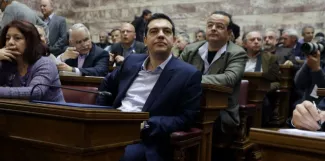 GRECE. Tsipras négocie du temps et lance son "plan humanitaire" Le premier ministre grec, Alexis Tsipras, le 17 février 2015 à Athènes. (Thanassis Stavrakis/AP/SIPA)