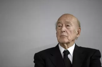 Pour Giscard d'Estaing, «la Grèce doit sortir de la zone euro» Valéry Giscard d'Estaing à Paris, le 14 octobre. (Photo Stéphane de Sakutin. AFP)