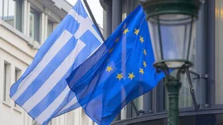 La sortie de la Grèce de l'euro coûterait jusqu'à 1000? par Français La sortie de la Grèce de l'euro coûterait jusqu'à 1000? par Français.