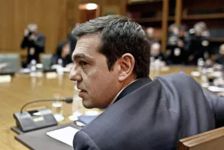 Tsipras concède et fait des déçus chez Syriza Alexis Tsipras. La bataille commence désormais à l'intérieur, à l'intérieur même du parti Syriza.