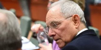 Pour Wolfgang Schäuble, aider la Grèce n'est « pas une décision facile », mais nécessaire pour éviter le pire Wolfgang Schäuble, le 17 février, à Bruxelles.