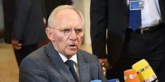 Berlin n'exclut pas une sortie désordonnée d'Athènes de la zone euro Wolfgang Schäuble, le 9 mars, à Bruxelles lors de l'Eurogroup.