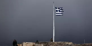 La Grèce a remboursé le FMI, malgré les doutes suscités ces derniers jours Le gouvernement grec a multiplié les déclarations contradictoires ces dernières semaines sur sa capacité à respecter cette échéance, alors qu'il négocie parallèlement avec ses partenaires de la zone euro une prolongation de l'aide accordée à Athènes pour lui éviter un défaut sur sa dette. (Crédits : © Alkis Konstantinidis / Reuter)