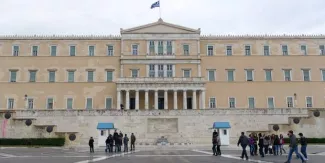 Pour Athènes, trouver un accord avec les créanciers est "la seule voie" Pour Athènes, trouver un accord avec les créanciers est "la seule voie".