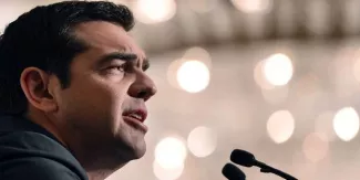 Tsipras dénonce "les solutions déraisonables", s'engage à "des réformes" Tsipras dénonce "les solutions déraisonables", s'engage à "des réformes".