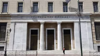 La banque centrale de Grèce a publié, mercredi, une mise en garde alarmiste sur le risque de sortie du pays de la zone euro - AFP


