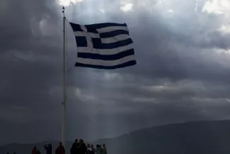 Grèce : plusieurs scénarios se profilent Sans accord rapide, la Grèce pourrait ne pas être en mesure de rembourser les 1,6 milliard d'euros qu'elle doit au Fonds monétaire international (FMI) le 30 juin.