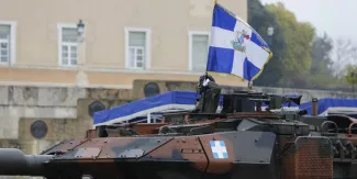 La Grèce championne des dépenses militaires en Europe La Grèce championne des dépenses militaires en Europe.
