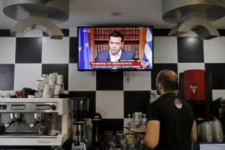 Voici ce qu'a dit Alexis Tsipras lors de son allocution à la télévision (vidéo) En direct à la télévision, Alexis Tsipras a annoncé le maintient du référendum. ©Reuters