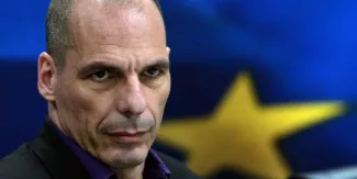 La Commission européenne accuse Yanis Varoufakis de mensonges La Commission européenne accuse Yanis Varoufakis de mensonges.