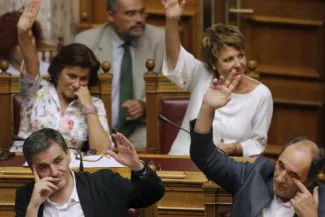 Le ministre des Finances Euclid Tsakalotos et le ministre de l'Economie Giorgos Stathakis. © Reuters


