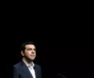 Grèce : Tsípras ou ça casse Greek Prime Minister Alexis Tsipras looks on during his speech at the annual conference of the Hellenic Federation of Enterprises in Athens, Greece in this May 18, 2015 file photo. Tsipras has presided over a near-death experience for the Greek financial system and performed a U-turn on resisting austerity. And yet the prime minister bestrides his nation's politics, with no serious challenger in sight. To match EUROZONE-GREECE/TSIPRAS REUTERS/Alkis Konstantinidis/Files