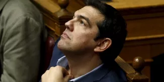 Grèce: Syriza est en tête des sondages Alexis Tsipras est en tête des intentions de vote avec son parti Syriza, mais l'écart se réduit avec les conservateurs. (Crédits : Reuters)
