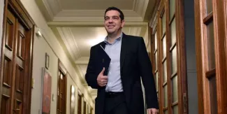 Grèce: Tsipras s'engage à appliquer "rapidement" le nouveau plan de sauvetage financier Grèce: Tsipras s'engage à appliquer "rapidement" le nouveau plan de sauvetage financier.