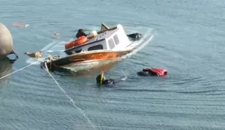Grèce: 7 morts après le naufrage d'un bateau de migrants Grèce: 7 morts après le naufrage d'un bateau de migrants.