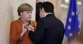Réfugiés : Angela Merkel réclame des places d'hébergement à la Grèce Angela Merkel et Alexis Tsipras ont tous deux été interviewés par «?Bild?». - Francois Walschaerts / AP / SIPA