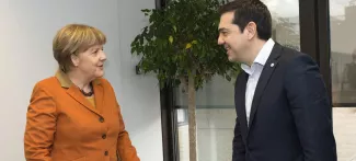 Angela Merkel et Alexis Tsipras, improbables alliés dans la crise des migrants Angela Merkel et Alexis Tsipras, lundi à Bruxelles. Crédits photo : John Thys/AP