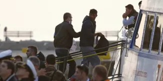 Les renvois de migrants de la Grèce vers la Turquie démarrent Les renvois de migrants de la Grèce vers la Turquie démarrent.