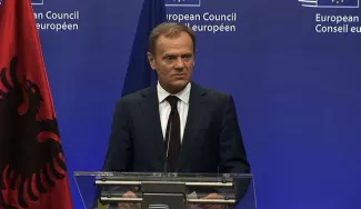 Grèce: Tusk appelle à une réunion rapide de l'Eurogroupe Grèce: Tusk appelle à une réunion rapide de l'Eurogroupe.