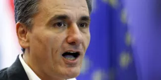 Grèce : le ministre des Finances appelle l'Eurogroupe à approuver les réformes Grèce : le ministre des Finances appelle l'Eurogroupe à approuver les réformes.