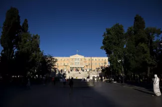 Nuit debout à Athènes : «les Français sont un exemple pour nous en ce moment» La place Syntagma, à Athènes, où s'est réuni Global debout.