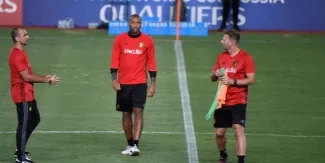 Une défense à trois: la surprise de Martinez à Chypre? Une défense à trois: la surprise de Martinez à Chypre?.