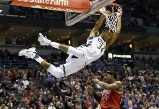 Giannis Antetokounmpo, le Grec « freak » de la NBA Giannis Antetokounmpo, le Grec « freak » de la NBA.