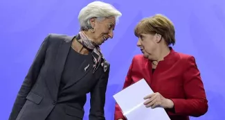 Grèce : le FMI « optimiste » sur une solution au problème de la dette A l'issue de la rencontre sur le sujet de la dette grecque entre Christine Lagarde et Angela Merkel, mercredi à Berlin, la directrice générale du FMI s'est montrée optimiste après des semaines de blocage - AFP