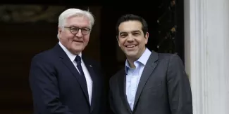 Accord surprise entre la Grèce et ses créanciers à l'Eurogroupe Accord surprise entre la Grèce et ses créanciers à l'Eurogroupe.