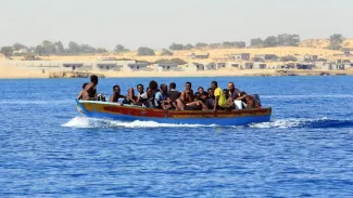 Un navire anti-migrants de Génération Identitaire bloqué à Chypre Des migrants à proximité des côtes libyennes (photo d'illustration)