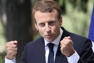 A Athènes, Macron assure qu’il ne « cédera rien » sur les réformes A Athènes, Macron assure qu’il ne « cédera rien » sur les réformes.