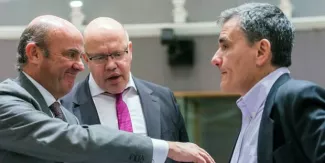 Grèce: la zone euro valide le déboursement d'une aide de 6,7 milliards d'euros Grèce: la zone euro valide le déboursement d'une aide de 6,7 milliards d'euros.