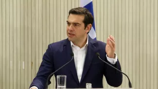 La Grèce se rapproche de la sortie du tunnel La Grèce se rapproche de la sortie du tunnel.