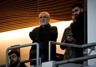 Le président du PAOK Salonique s'excuse pour son irruption armée sur le terrain.