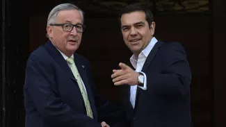 Jean-Claude Juncker valide la fin de la tutelle internationale de la Grèce Jean-Claude Juncker valide la fin de la tutelle internationale de la Grèce.