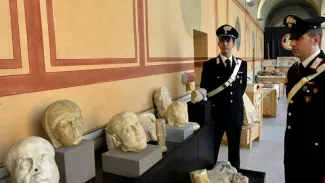 Saisie de 25.000 œuvres grecques et romaines d'une valeur de 40 millions d'euros Saisie de 25.