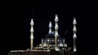 A Chypre-Nord, malaise autour d'une imposante mosquée financée par la Turquie Vue de la mosquée Hala Sultan, près de Nicosie-Nord, dans la partie chypriote-turque de l'île divisée de Chypre, le 7 juillet 2018