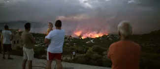 Grèce : Athènes cernée par les incendies, au moins 24 morts Grèce : Athènes cernée par les incendies, au moins 24 morts.