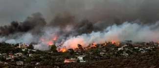 Grèce : le bilan des feux autour d'Athènes s'alourdit à 74 morts Grèce : le bilan des feux autour d'Athènes s'alourdit à 74 morts.