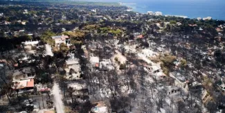 Après les incendies en Grèce, le difficile processus d’identification Après les incendies en Grèce, le difficile processus d’identification.