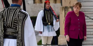 Angela Merkel et Alexis Tsipras, des rivaux devenus alliés Angela Merkel et Alexis Tsipras, des rivaux devenus alliés.