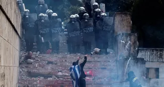 Accord sur la Macédoine : des heurts lors d'une manifestation à Athènes Accord sur la Macédoine : des heurts lors d'une manifestation à Athènes.