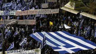Des milliers de manifestants à Athènes contre l'accord sur la Macédoine Des milliers de manifestants à Athènes contre l'accord sur la Macédoine.