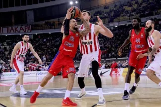 Basket - Euroligue : le CSKA Moscou domine l'Olympiakos Basket - Euroligue : le CSKA Moscou domine l'Olympiakos.