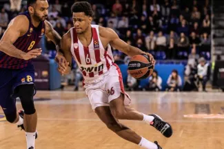 Basket : Axel Toupane quitte l'Olympiakos en raison de salaires impayés Basket : Axel Toupane quitte l'Olympiakos en raison de salaires impayés.