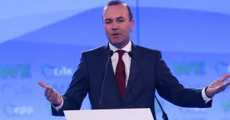 Européennes : le leader du PPE lance sa campagne à Athènes Européennes : le leader du PPE lance sa campagne à Athènes.